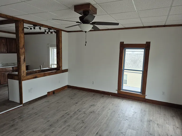 206 W Delaware St #C — Photo 8