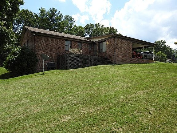 3rd image of 120 Forest Ave