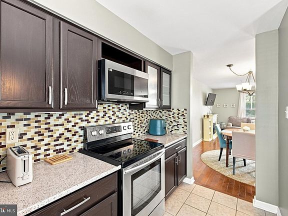 4th image of 541 S Spinnaker Ln
