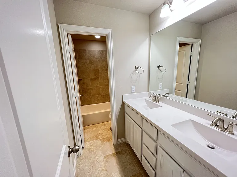 720 Raunald Dr — Photo 20