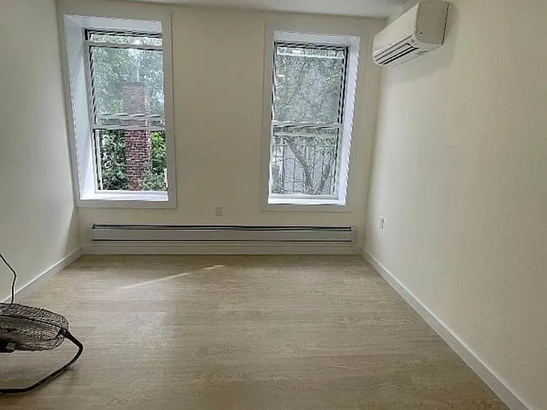 328 Myrtle Ave #2F — Photo 4