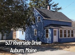 537 Riverside Dr, Auburn, ME 04210