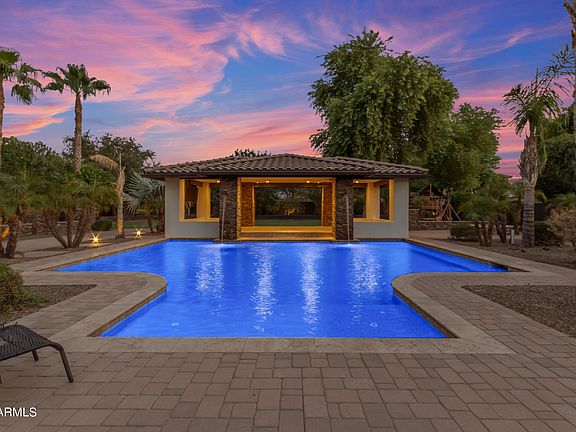4th image of 3279 E VALLEJO Court