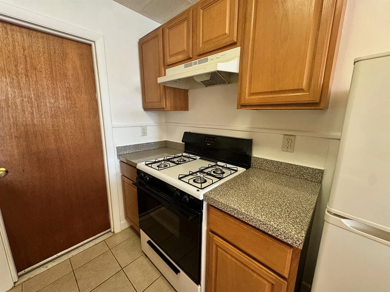 Studio, 444 sqft, $2,000 — Photo 4