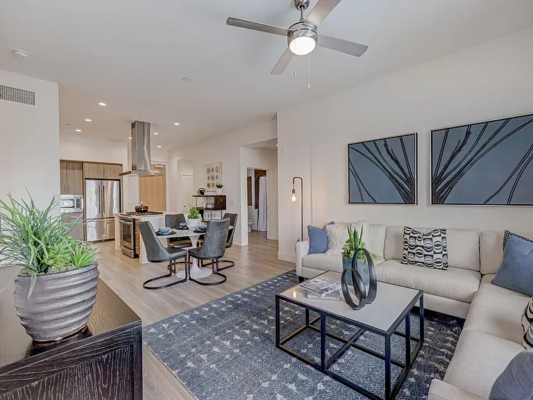 Lounge Living | 2B B705 Club Collection