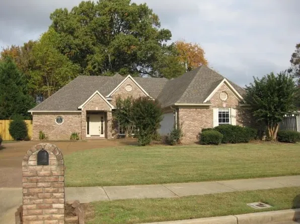 3721 Appling Lake Dr, Bartlett, TN 38133