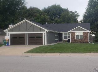 1102 Hampton Dr, Platte City, MO 64079