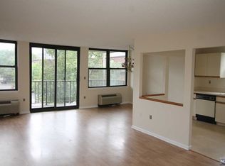 200 Division St APT 2C, Cliffside Park, NJ 07010