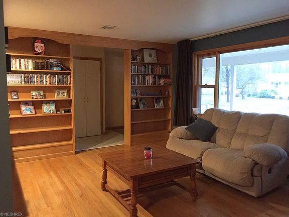 3rd image of 340 Dohner Dr