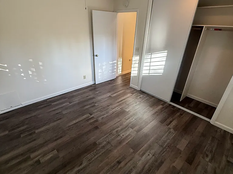 7492 Cardillo Trl — Photo 23