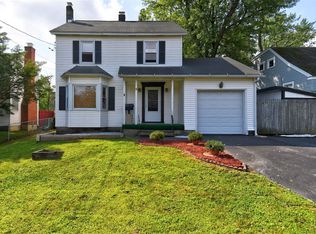 8 Hampton Ave, Rensselaer, NY 12144
