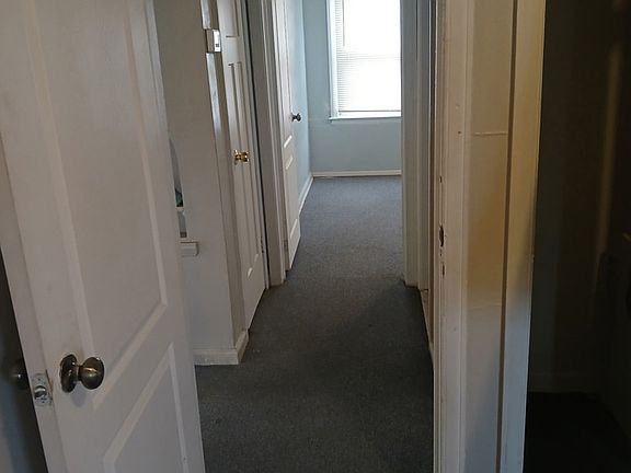 4th image of 20011 Hawthorne St
