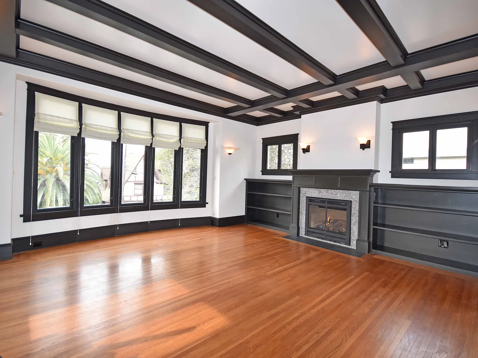 2 bed, 1.5 bath, 1500 sqft, $5,100 — Photo 3