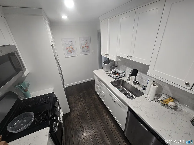 275 Burnsford Ave — Photo 11