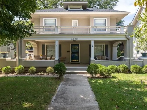 6020 McGee St, Kansas City, MO 64113