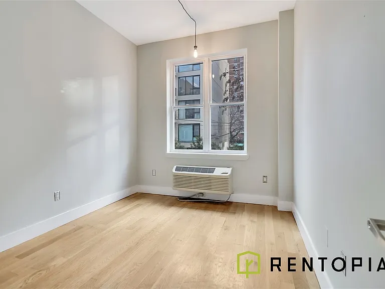 34 Meserole St #1 — Photo 6