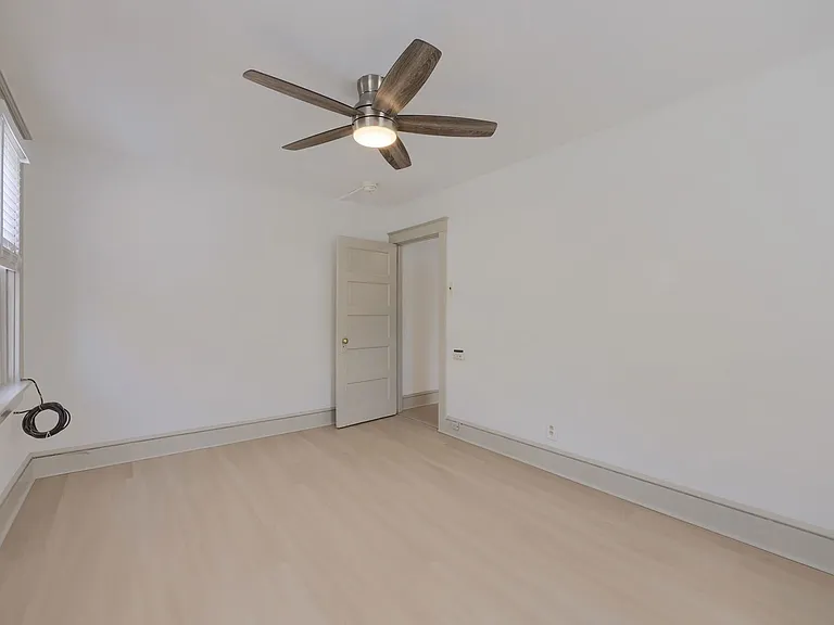 40 W James St #2 — Photo 7