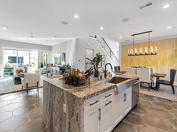 5th image of 600 Thyme Way