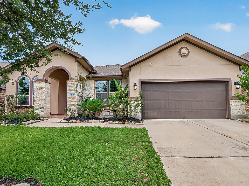 18719 Evanhale Bend Dr
