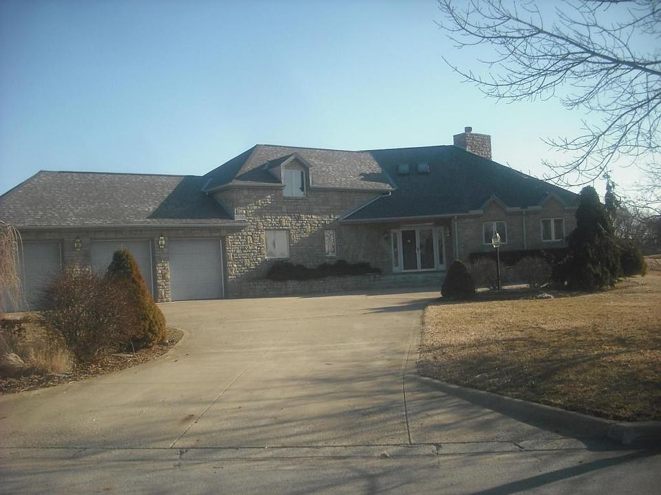 116 Foxfire Blvd, Commercial Point, OH 43116 Zillow