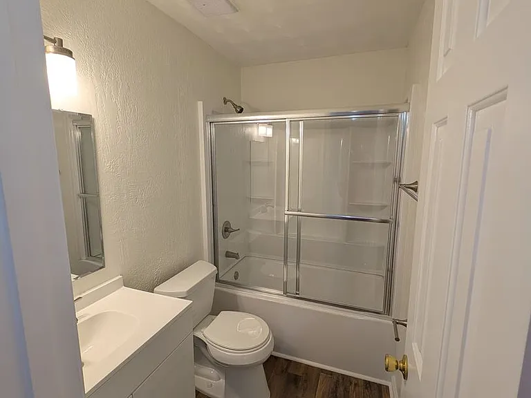 1060 Sandy Springs Rd NW — Photo 23