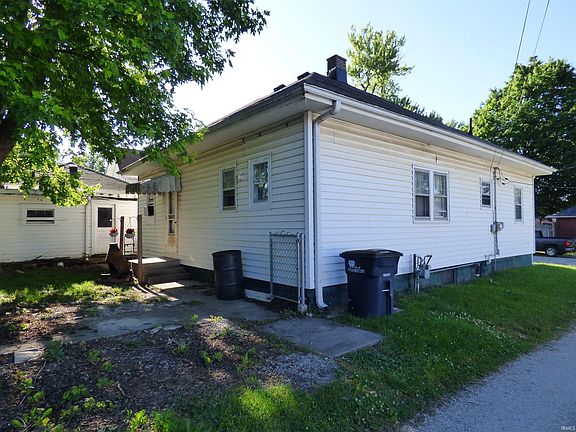 4th image of 9 E Paris St