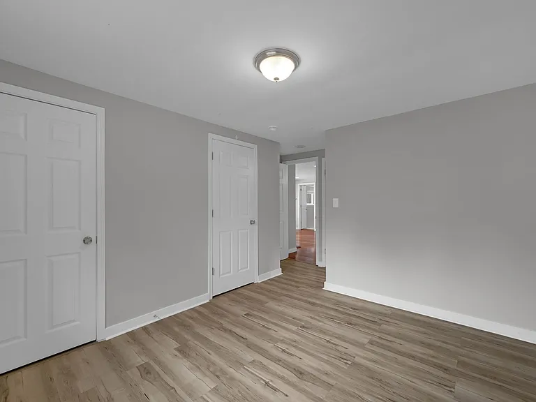 1021 NE 175th St — Photo 18