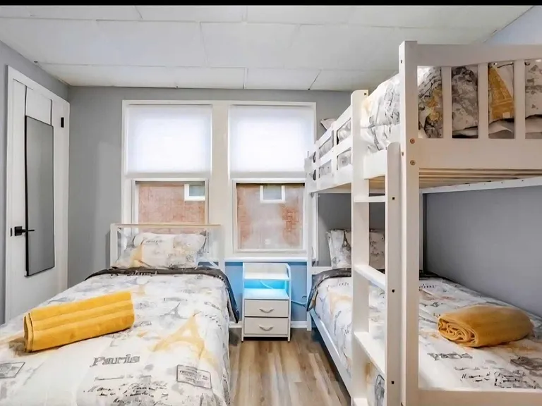 108 E Gibbons St #2 — Photo 8