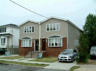 24 Van Riper St, Staten Island, NY 10302