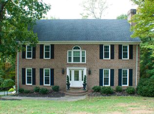 8042 Vista Forest Dr, Roanoke, VA 24018