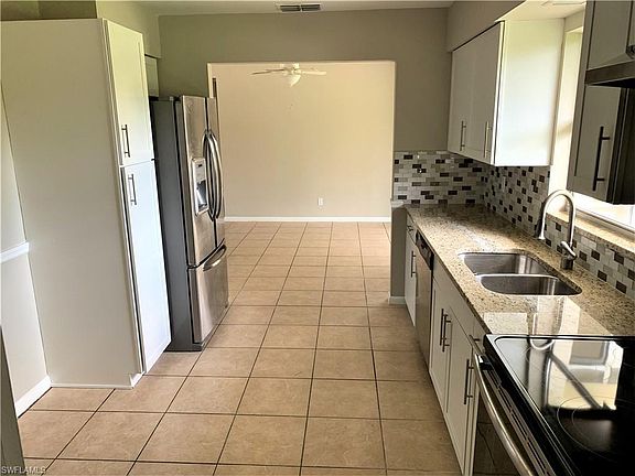 3rd image of 117 Dania Cir