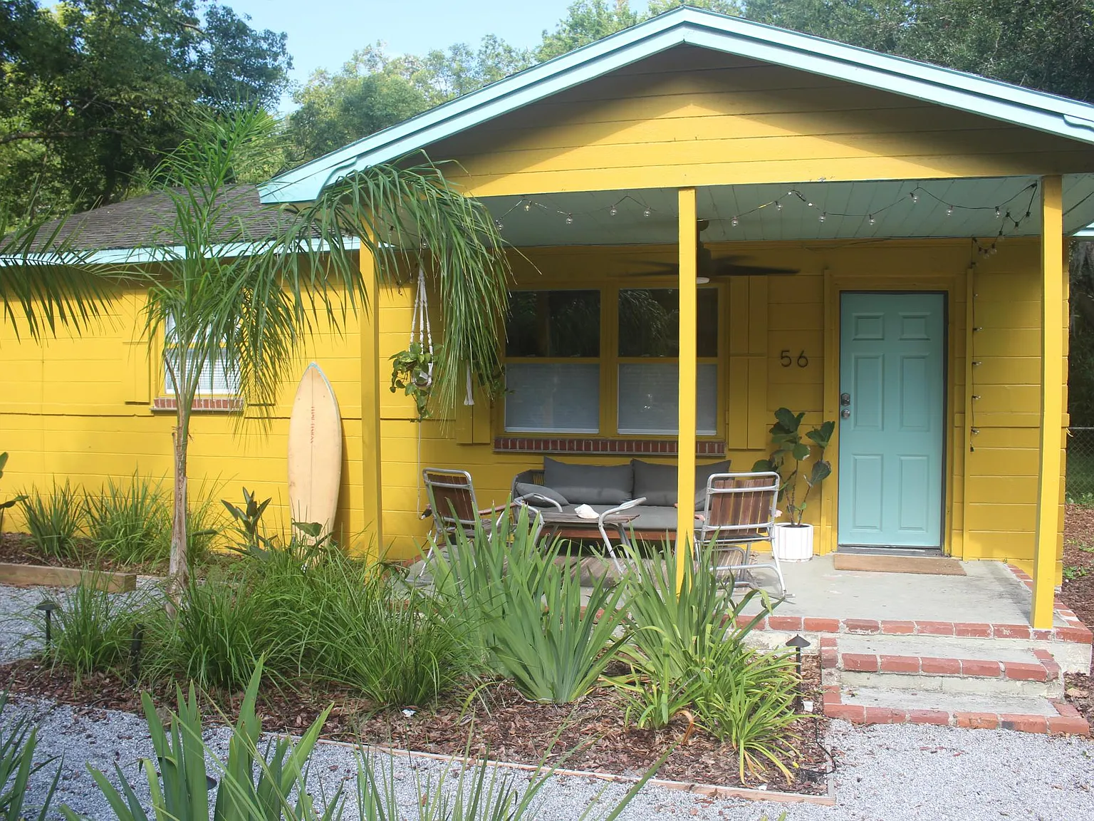 2 bed, 852 sqft, $2,300 — Photo 2