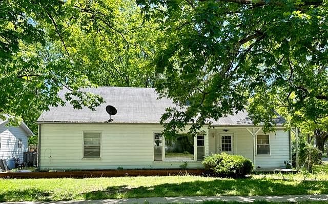 900 Adams St, Fredonia, KS 66736 | MLS #47570 | Zillow