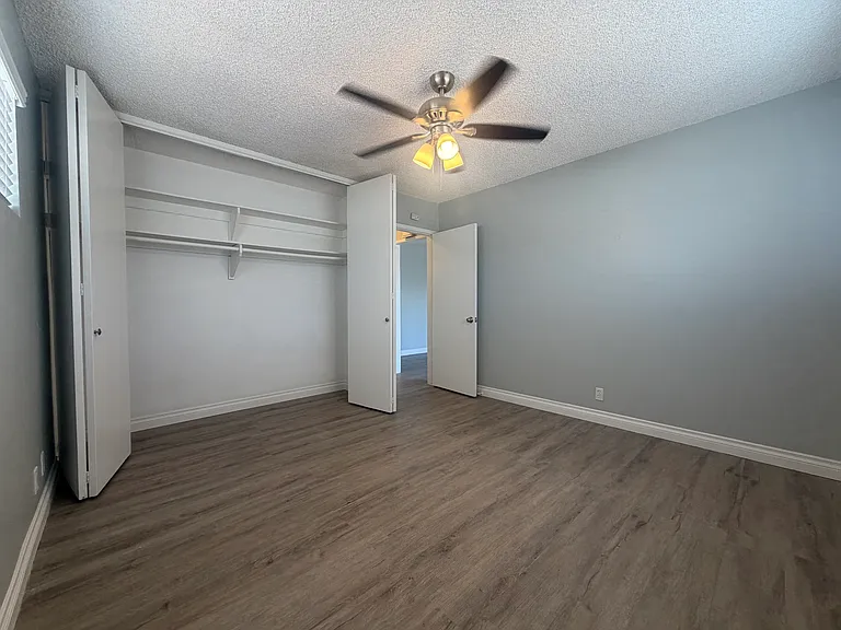 535 Ohio Ave #3 — Photo 8