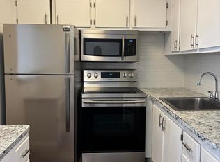 218 Windsor J, West Palm Beach, FL 33417