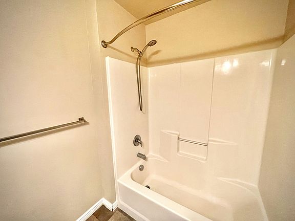 5th image of 1620 20th St APT 4