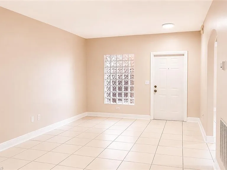 4110 Castilla Cir #105 — Photo 7
