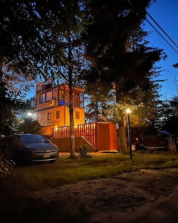 2nd image of 78 Bells Neck Rd