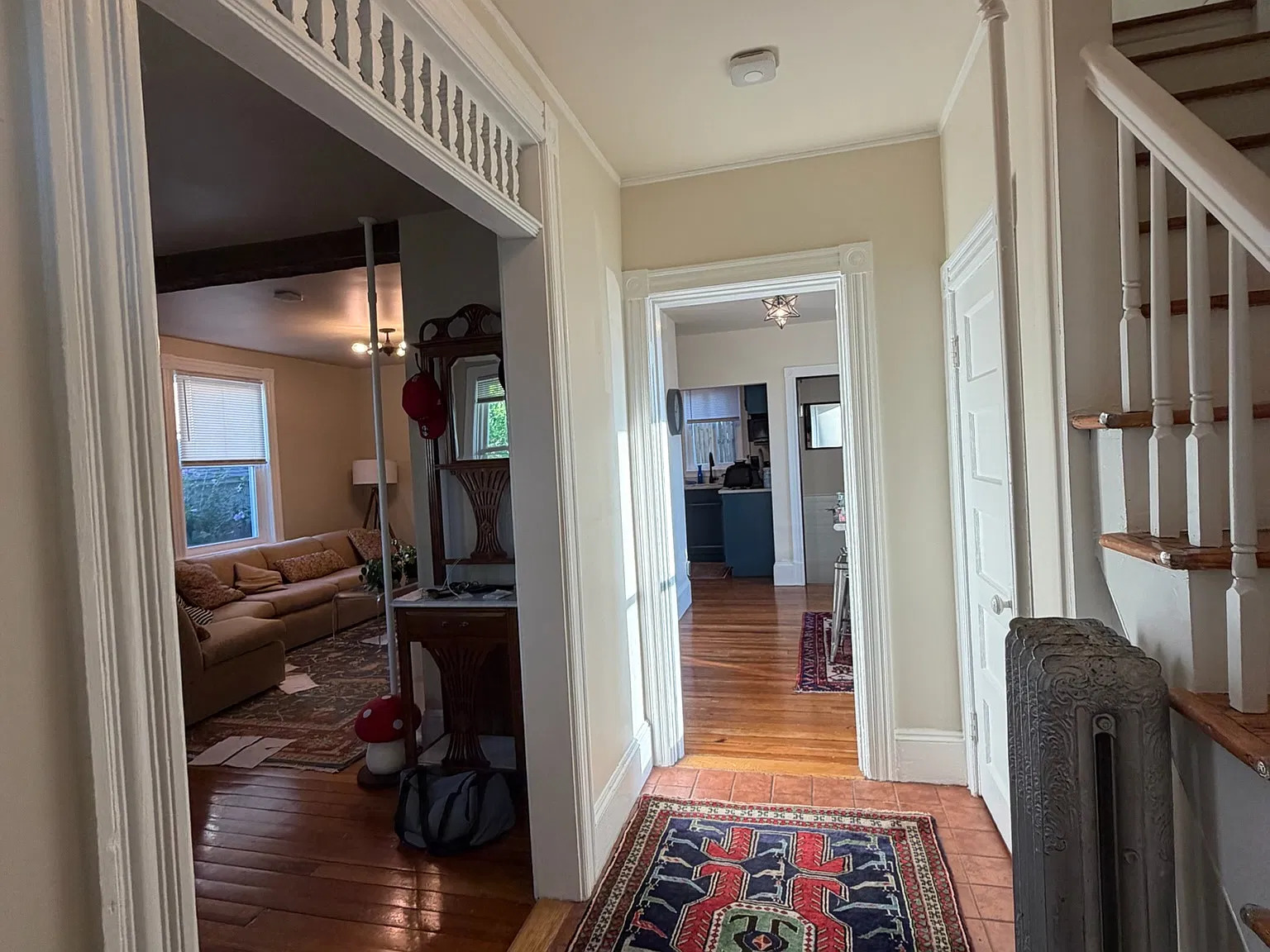 3 bed, 1.5 bath, 1350 sqft, $2,995 — Photo 4