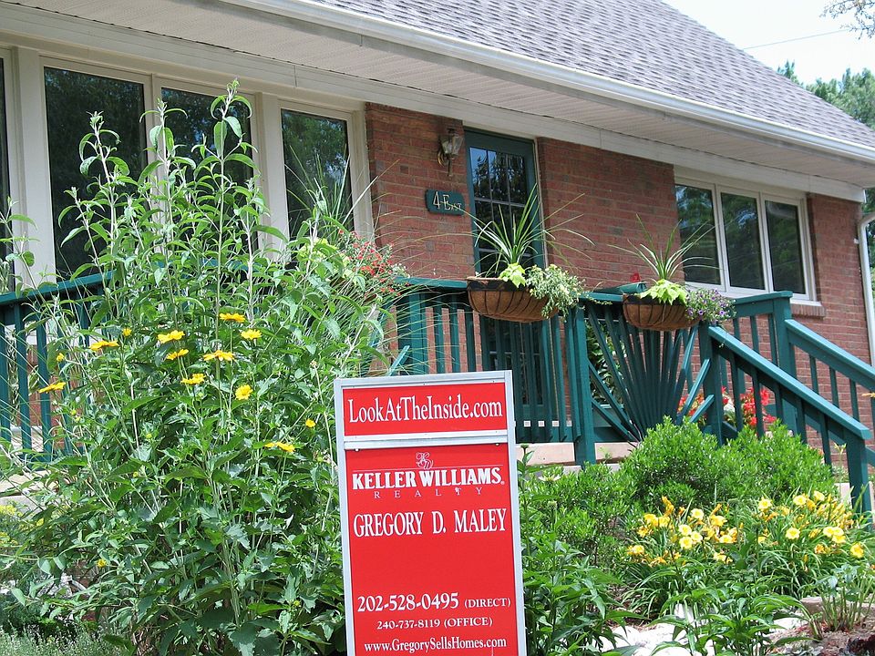 4 Indian Spring Drive, East