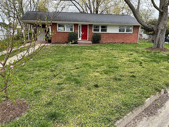 2nd image of 35 Frances St