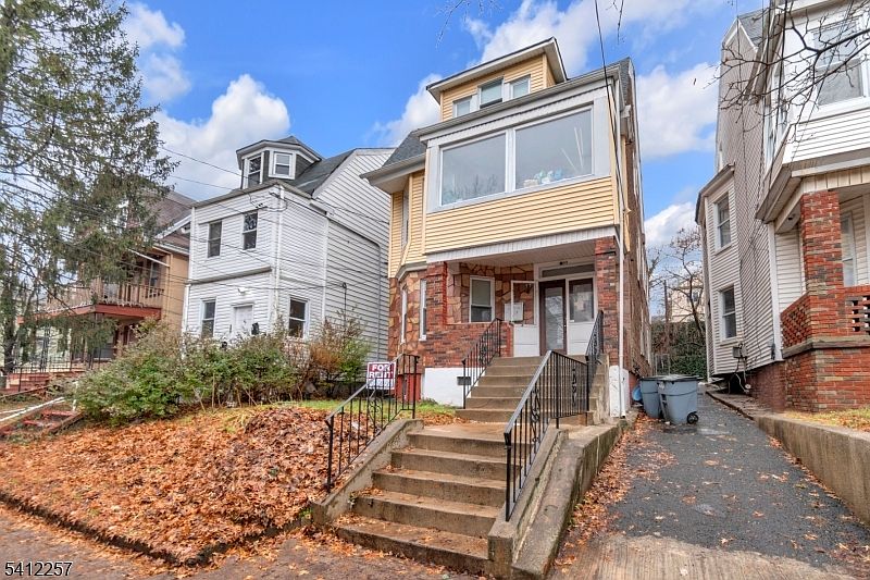 1st image of 45 Seymour Ave