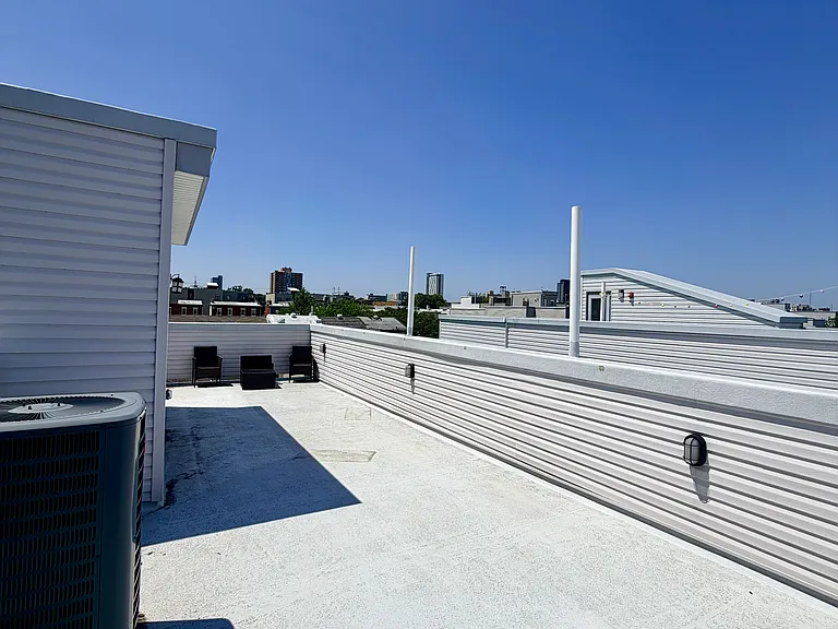 1302 N Marshall St #2 — Photo 36
