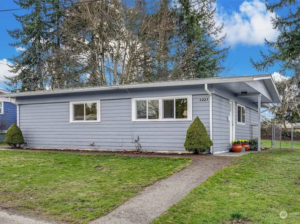 2223 NE 8th Place, Renton, WA 98056