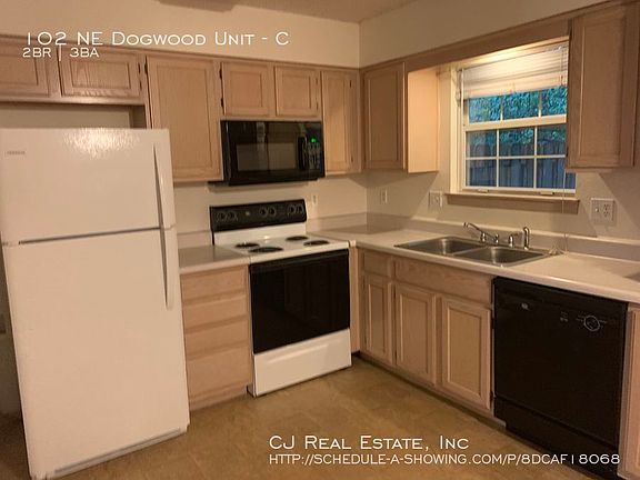 4th image of 102 NE Dogwood St APT C