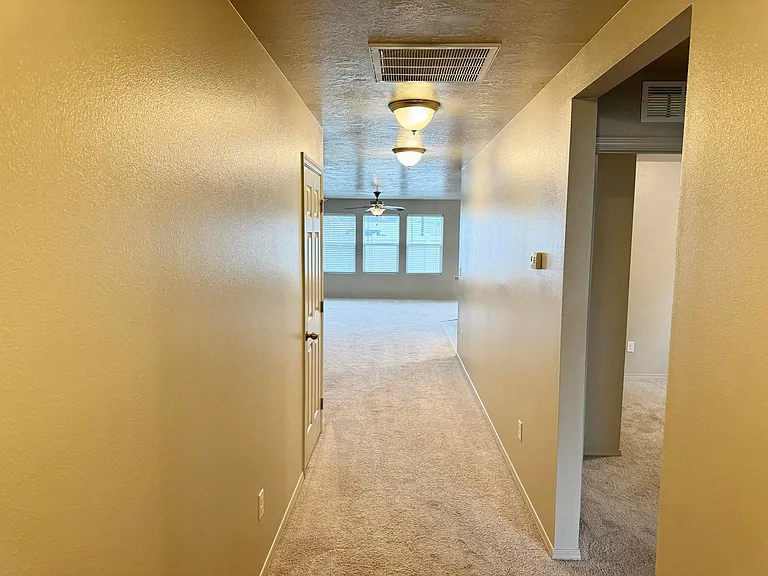 4708 N Alester Ave — Photo 31