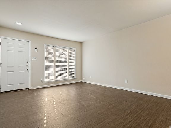 4th image of 255 E Rampart Dr #203
