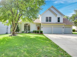 5509 W 153rd St, Overland Park, KS 66223