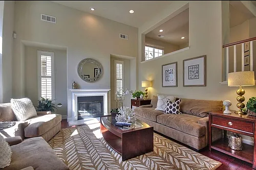 4736 Torrey Pines Cir Photo 1