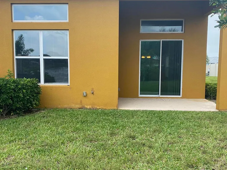 684 Carlsbad Dr — Photo 35